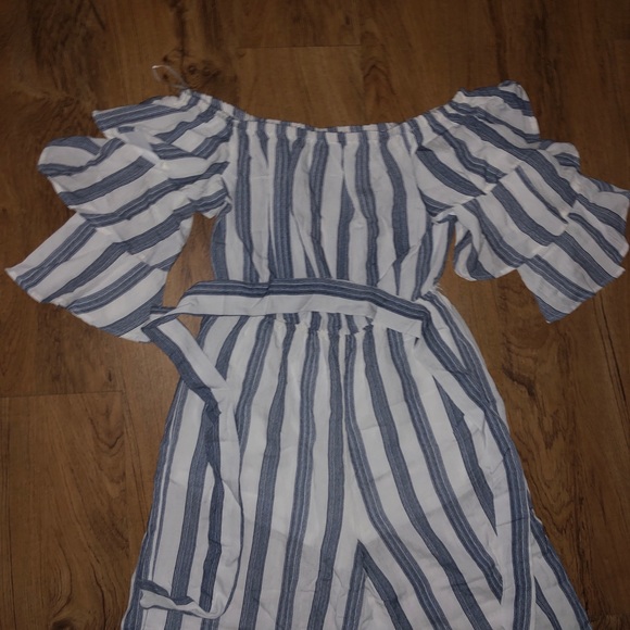 Romper - Picture 2 of 3